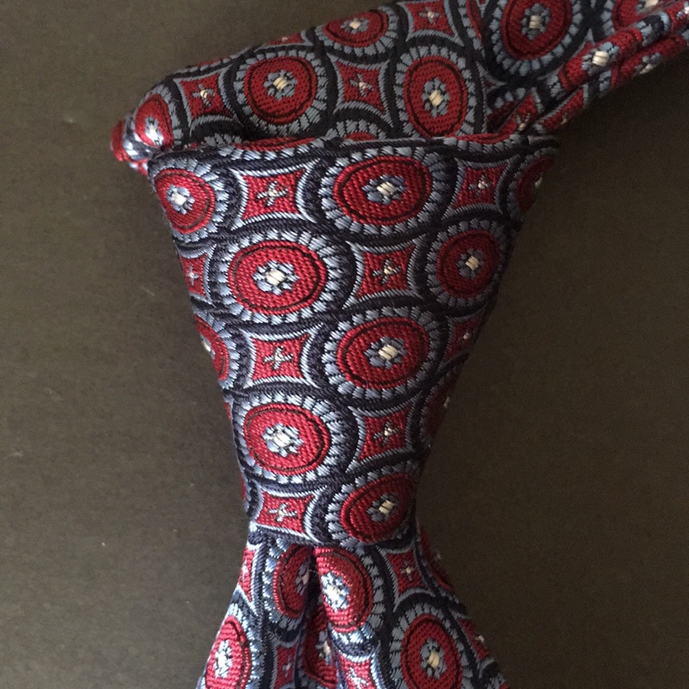 BROOKS BROTHERS NAVY RED BLUE STARS SILK TIE